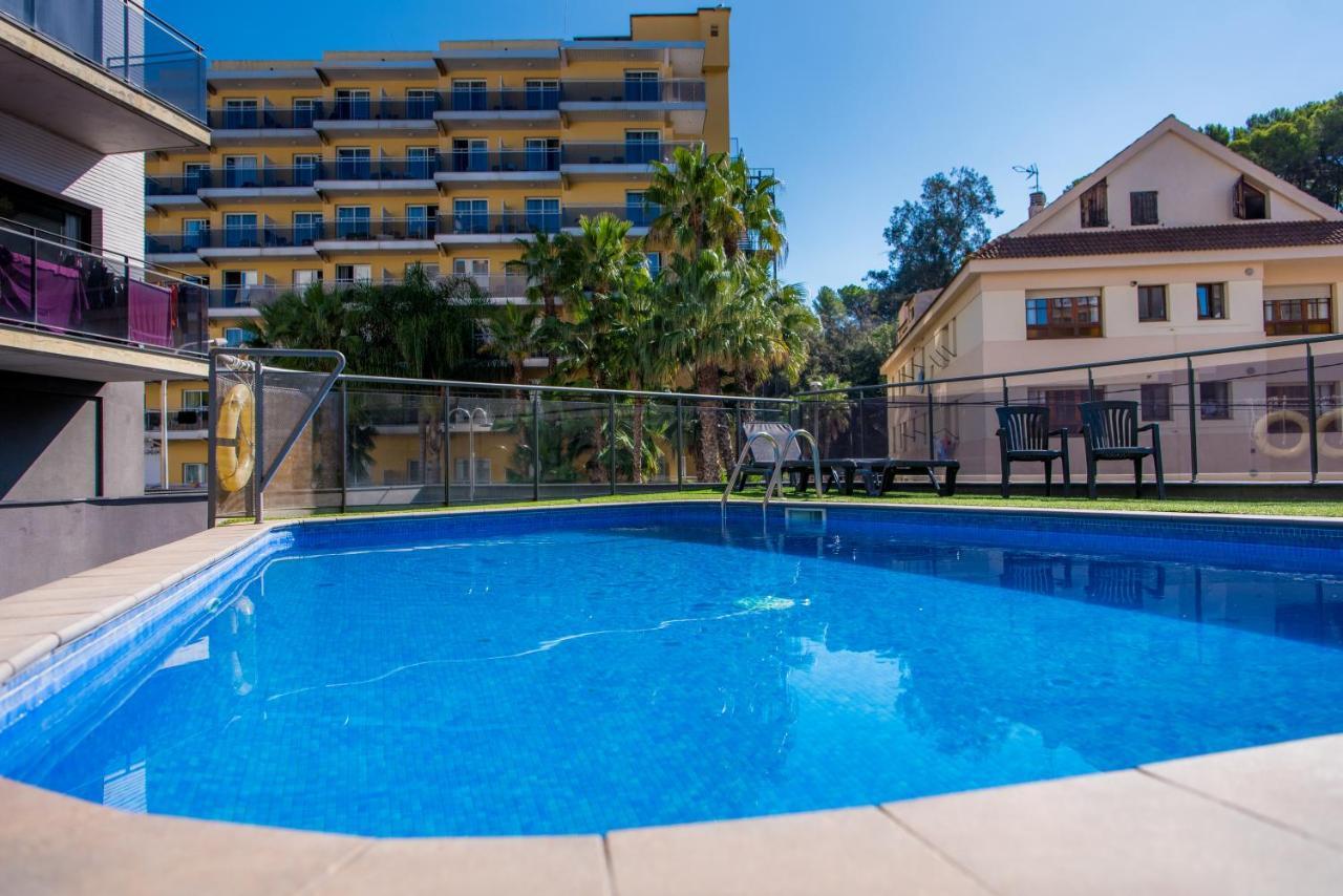 Hotel Acacias Suites & Spa Lloret de Mar Exterior foto