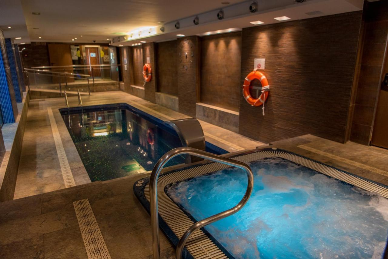 Hotel Acacias Suites & Spa Lloret de Mar Exterior foto
