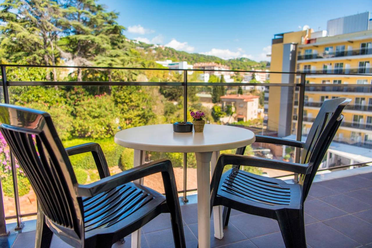 Hotel Acacias Suites & Spa Lloret de Mar Exterior foto