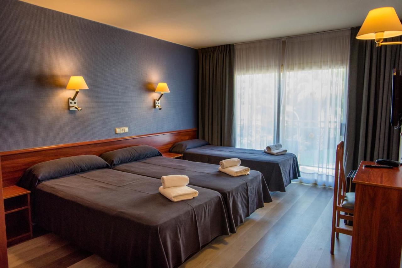 Hotel Acacias Suites & Spa Lloret de Mar Exterior foto