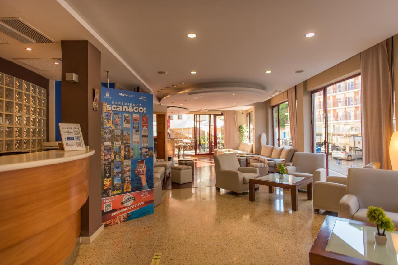 Hotel Acacias Suites & Spa Lloret de Mar Exterior foto